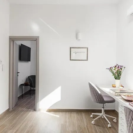 Leonidas - Annunziata Luxury Penthouse * コルフ島