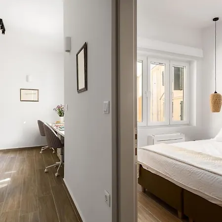 Leonidas - Annunziata Luxury Penthouse *