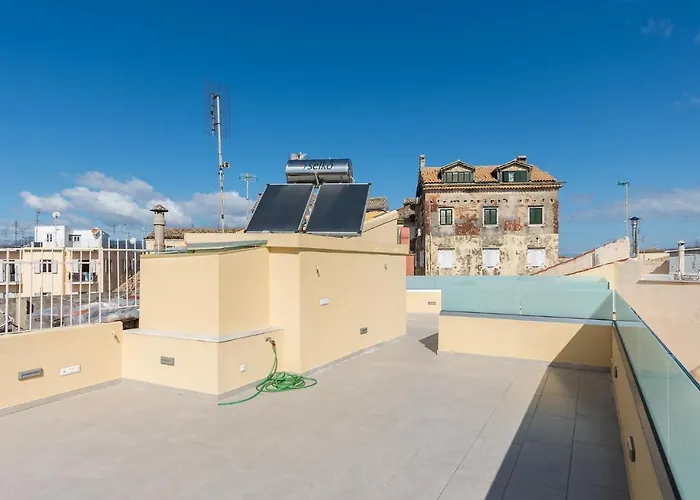 Leonidas - Annunziata Luxury Penthouse Appartement